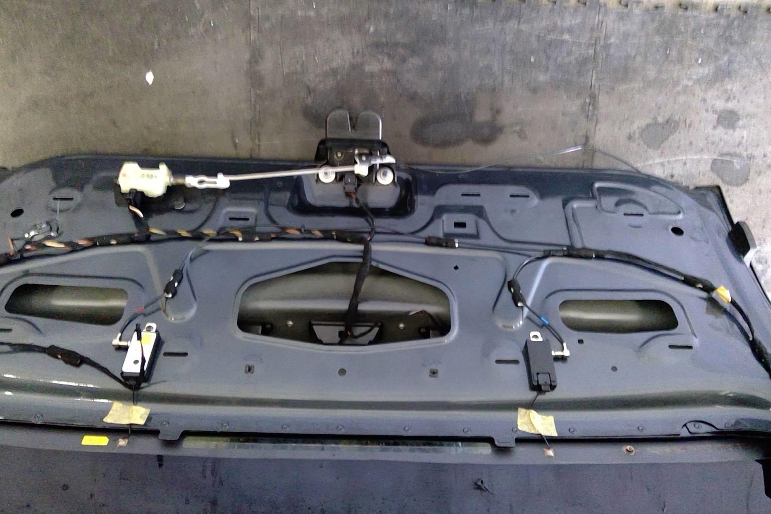 Malle/Hayon arriere AUDI A2 Essence - 1