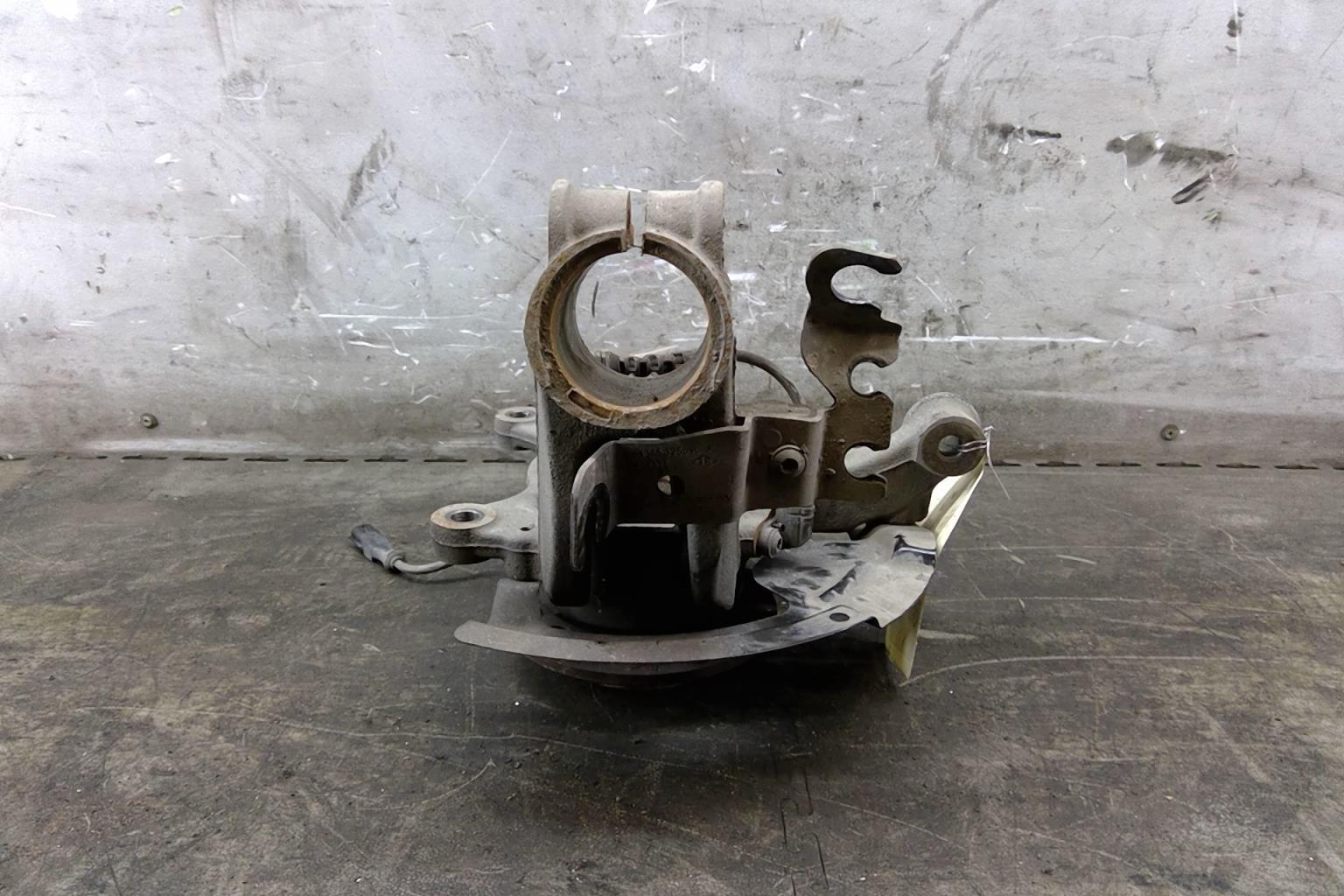 Fuso a snodo anteriore sinistro RENAULT MEGANE 4 PHASE 1 BREAK Gasolina - 1