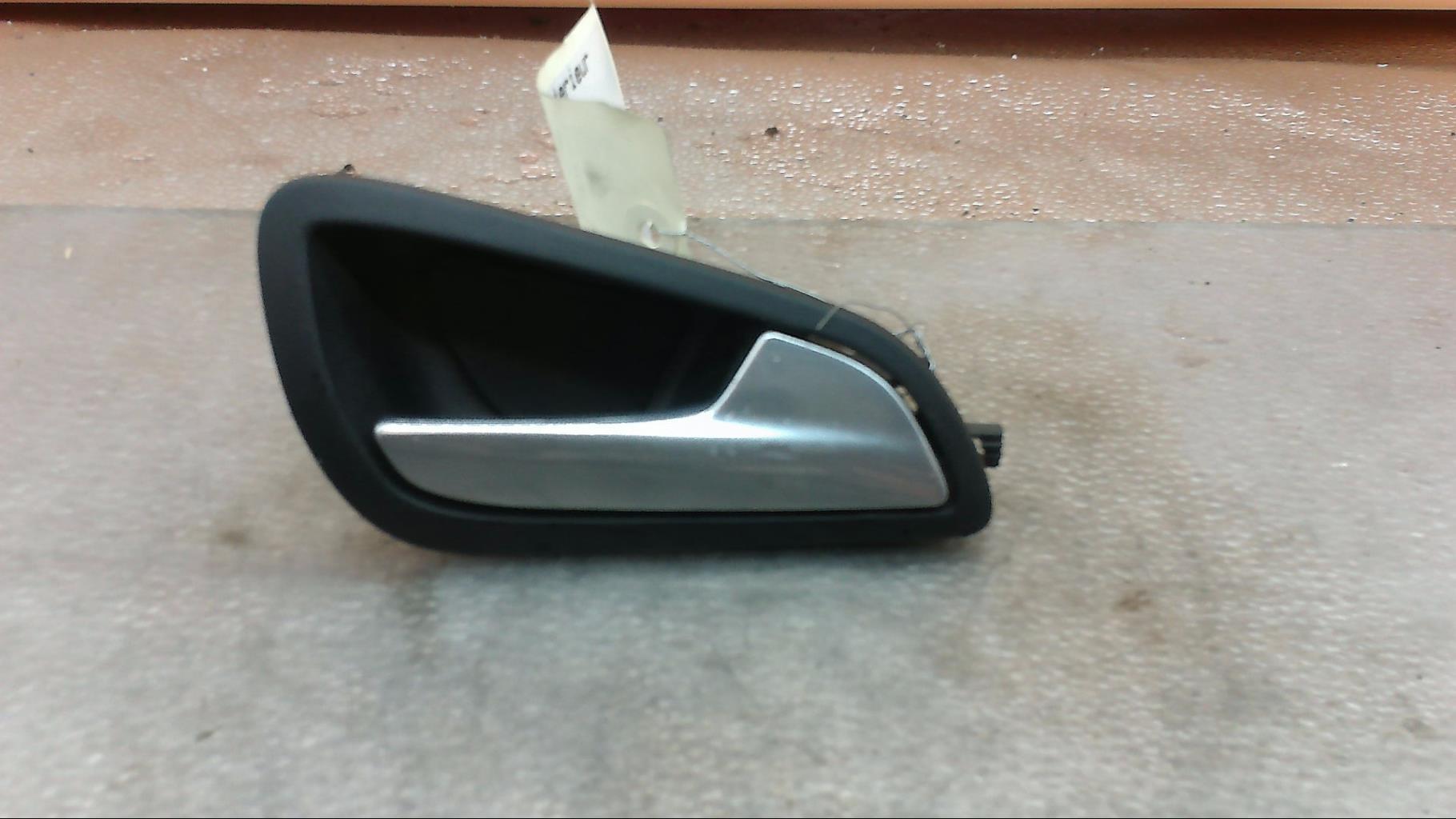 Maniglia interna posteriore destra FORD FOCUS 3 PHASE 1 Gasolina - 1