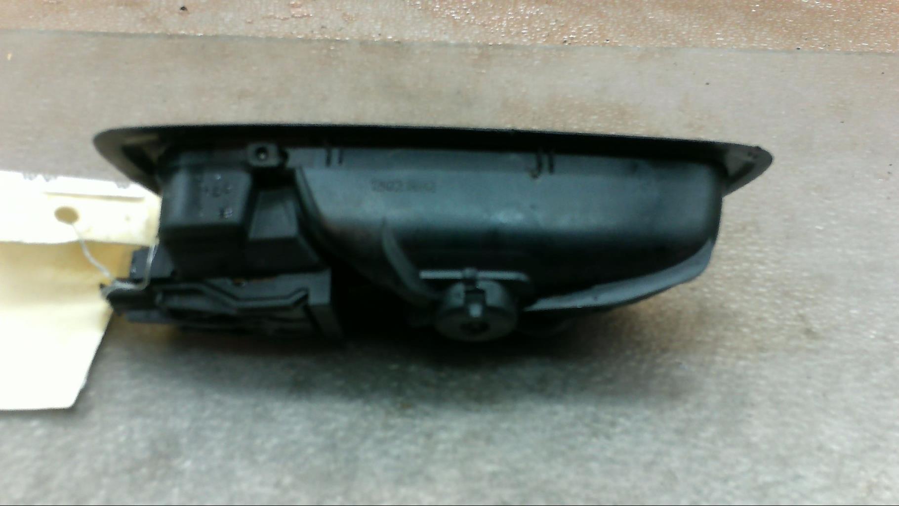 Maniglia interna anteriore destra RENAULT MEGANE 4 PHASE 1 BREAK Gasolina - 1