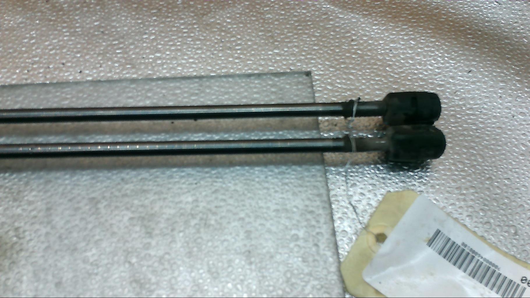 Verin de coffre FORD FOCUS 3 PHASE 1 Essence - 1