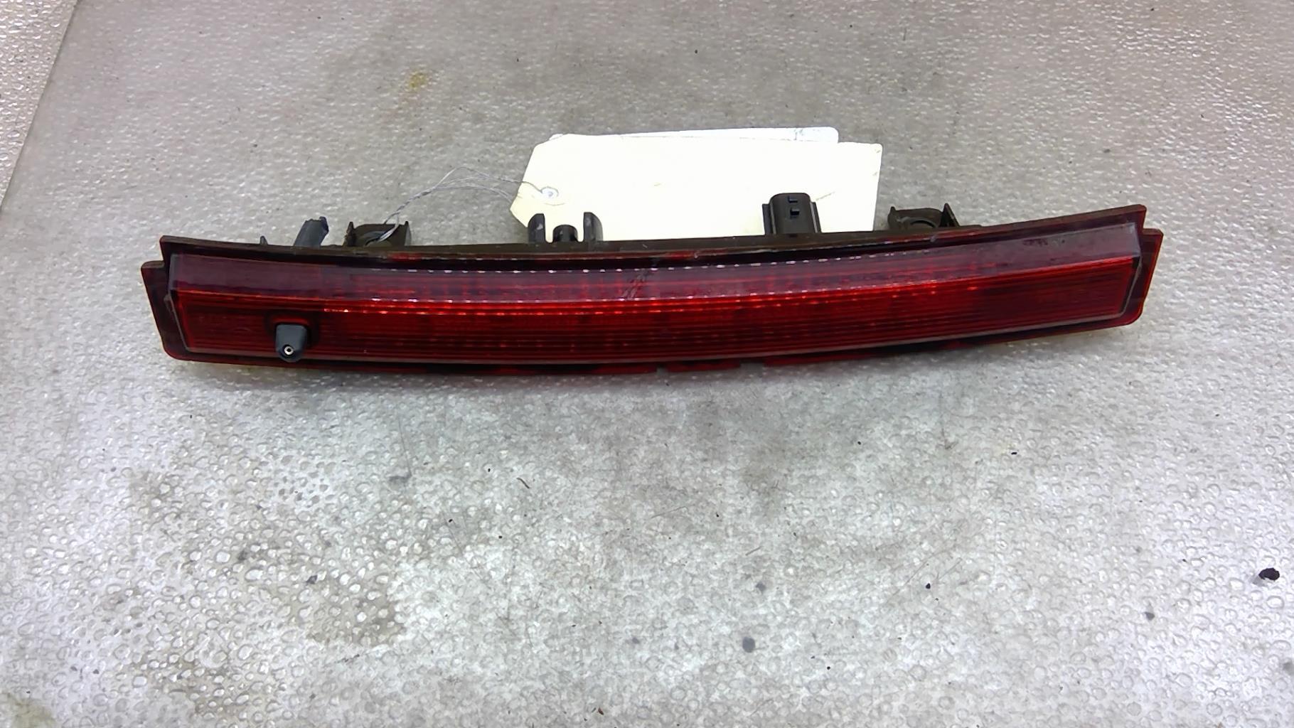 Feu arriere stop central RENAULT CLIO 4 PHASE 1 Diesel - 1