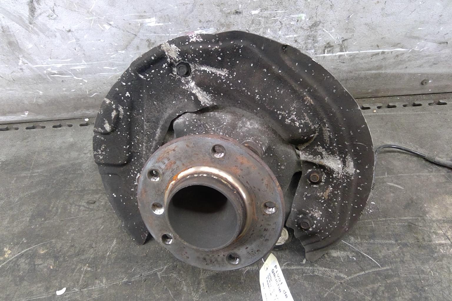 Fuso a snodo anteriore sinistro BMW SERIE 1 E87 PHASE 1 Gasolina - 1