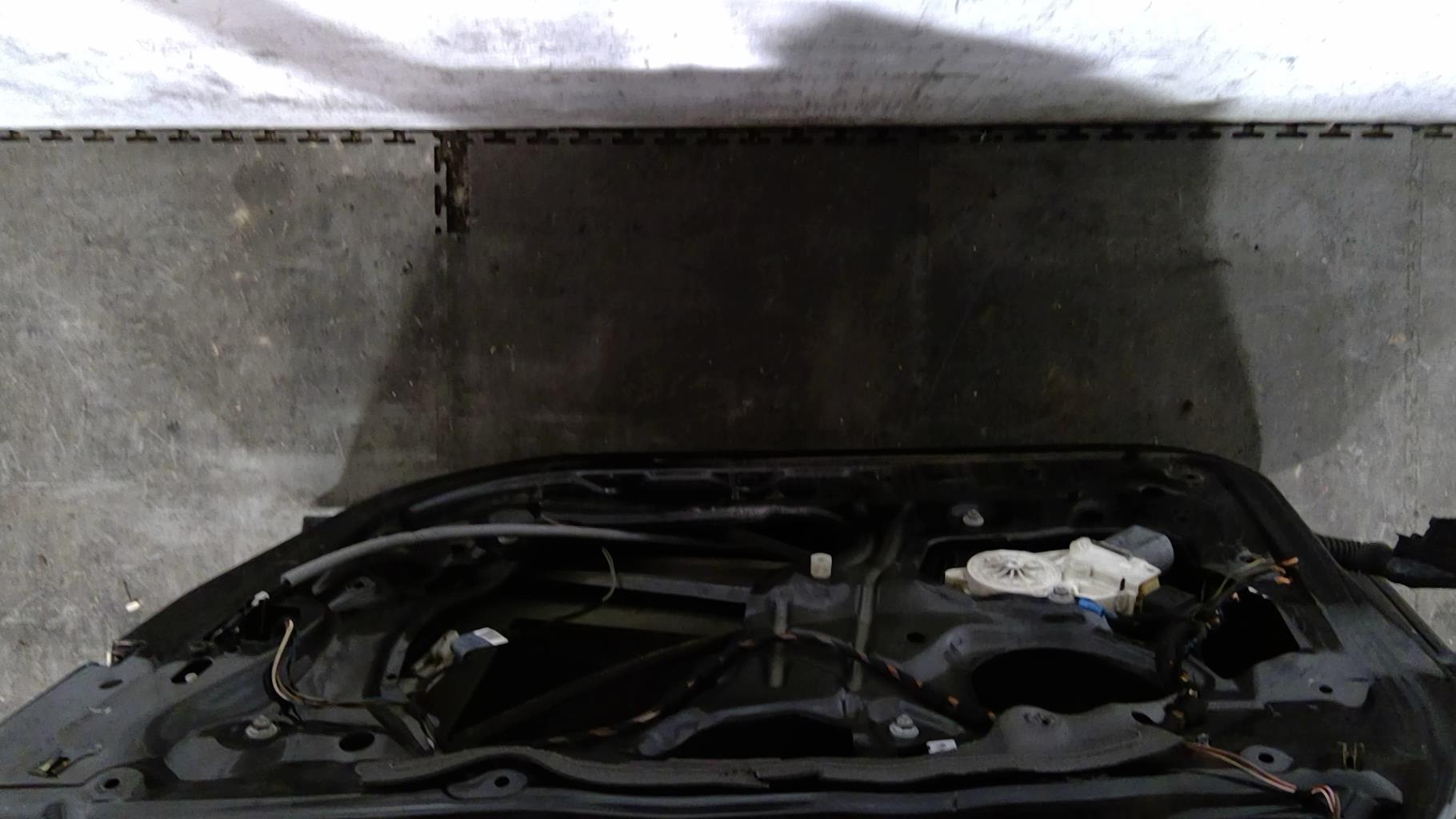 Porte avant droit BMW SERIE 1 E87 PHASE 1 Diesel - 1