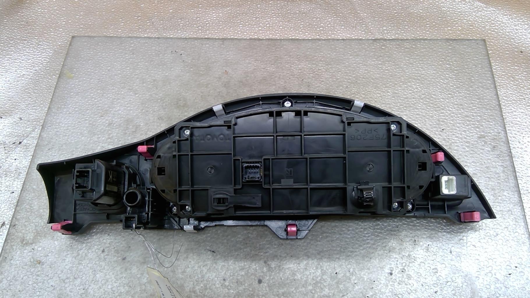 Commande chauffage TOYOTA YARIS 3 PHASE 2 Essence/Hybride - 1