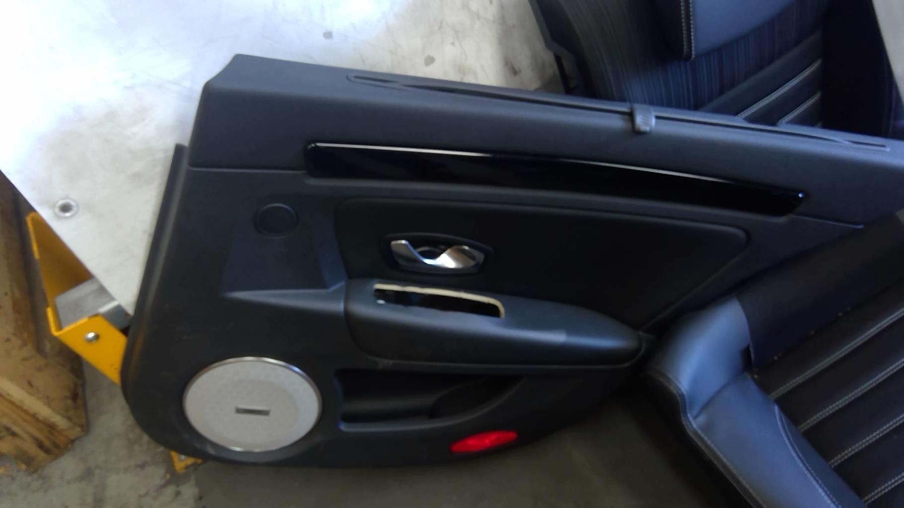 Interieur complet RENAULT LAGUNA 3 PHASE 1 BREAK Diesel - 1