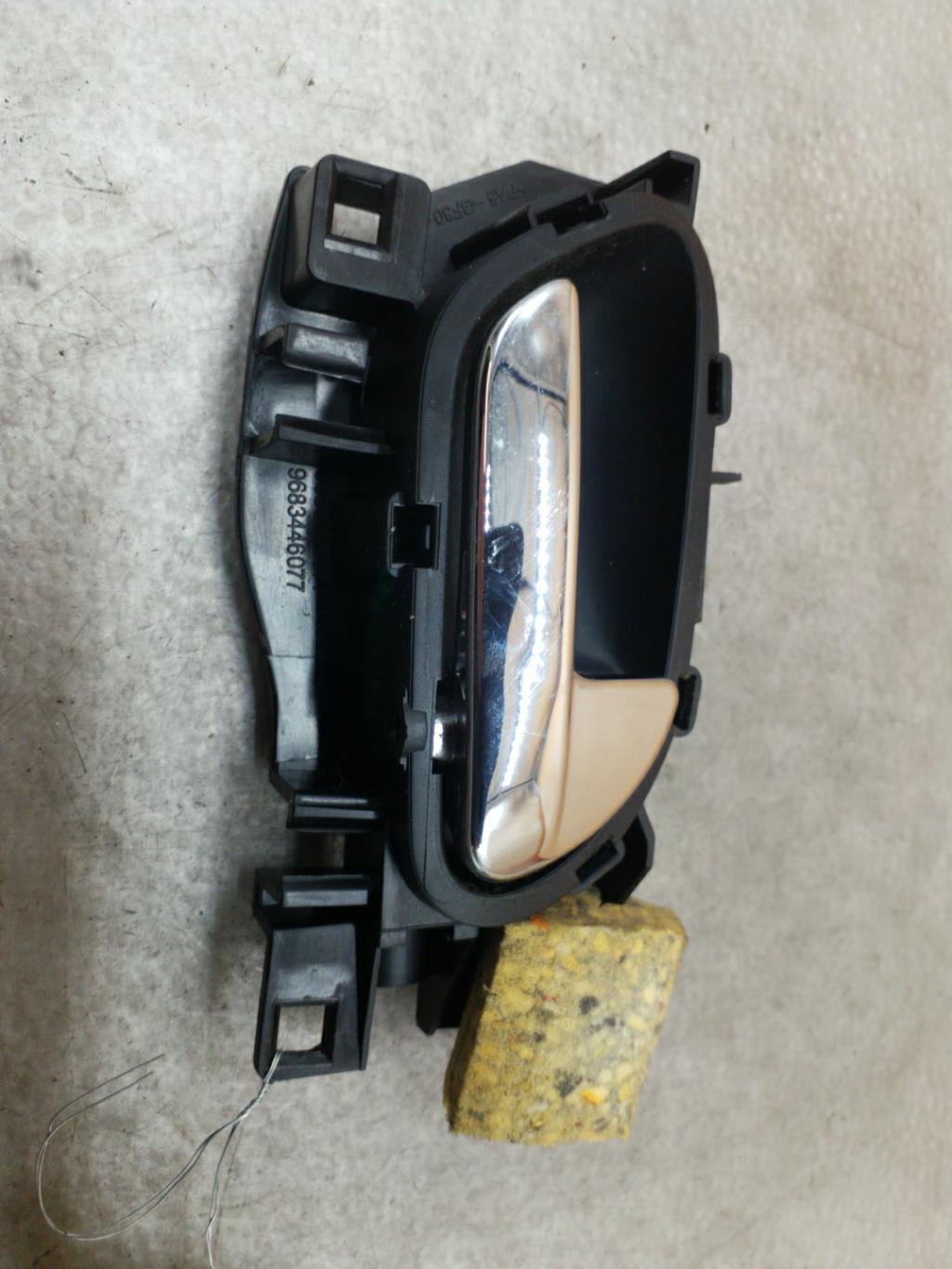 Maniglia interna posteriore destra CITROEN C3 PICASSO PHASE 1 Diésel - 1