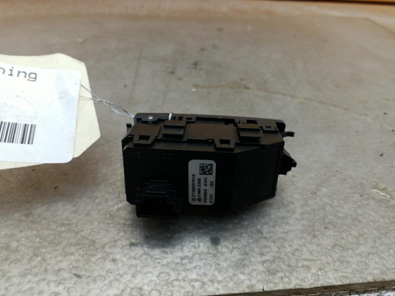 Bouton de warning MERCEDES CLASSE E 212 PHASE 1 Diesel - 1