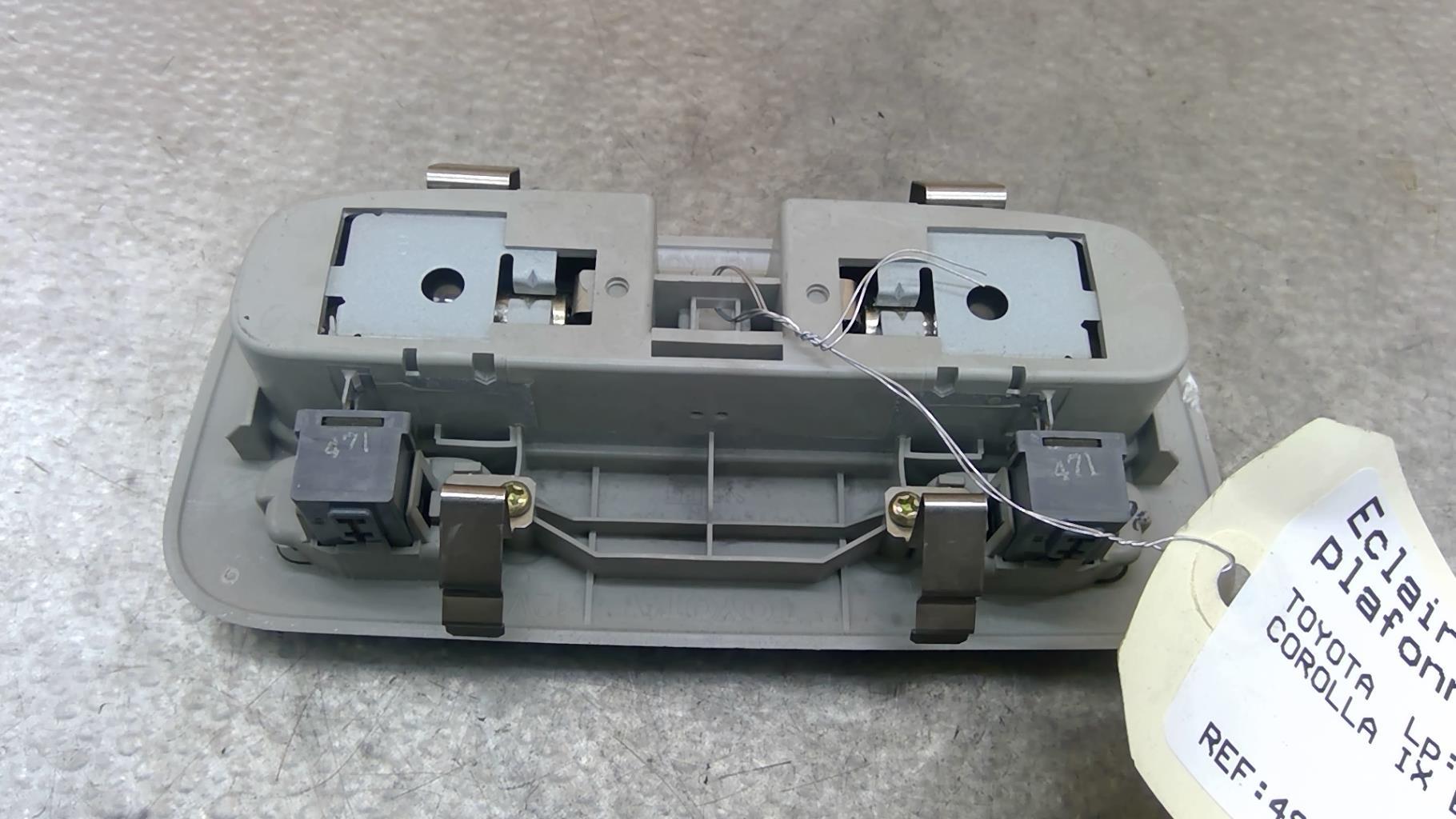 Eclairage de plafonnier TOYOTA COROLLA 10 PHASE 2 Diesel - 1