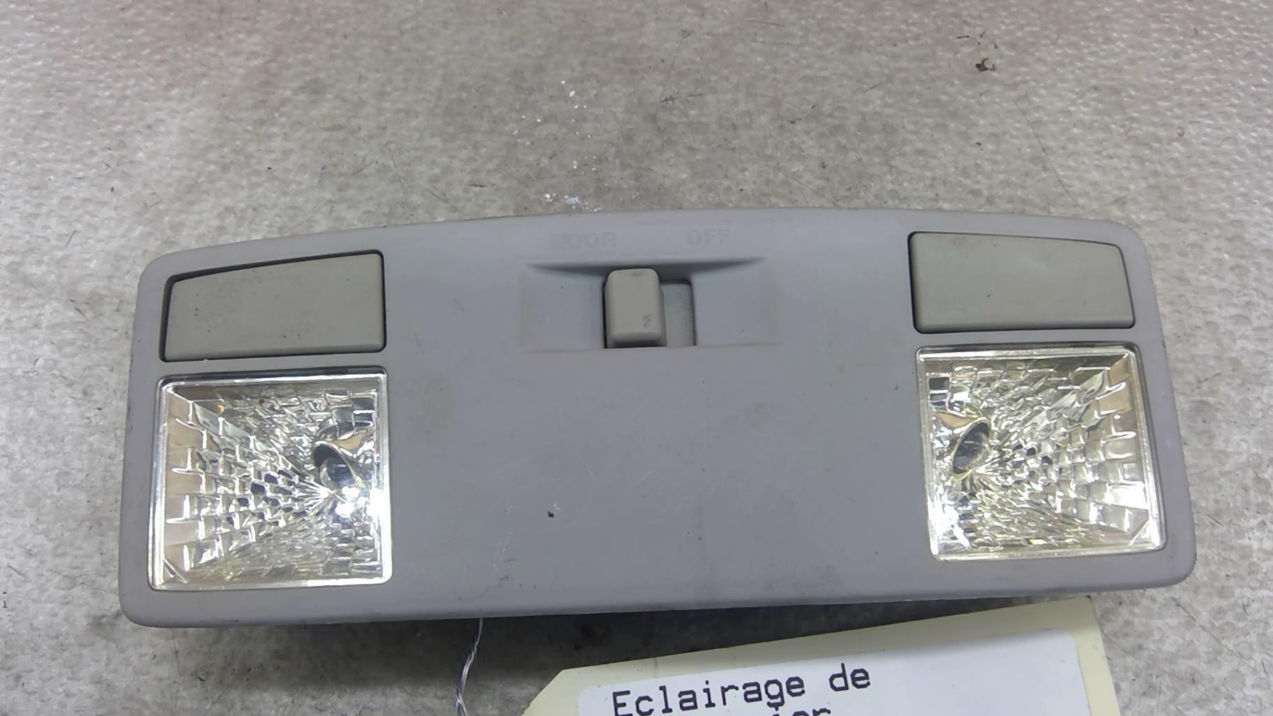 Eclairage de plafonnier MAZDA 3 1 PHASE 1 Essence - 1
