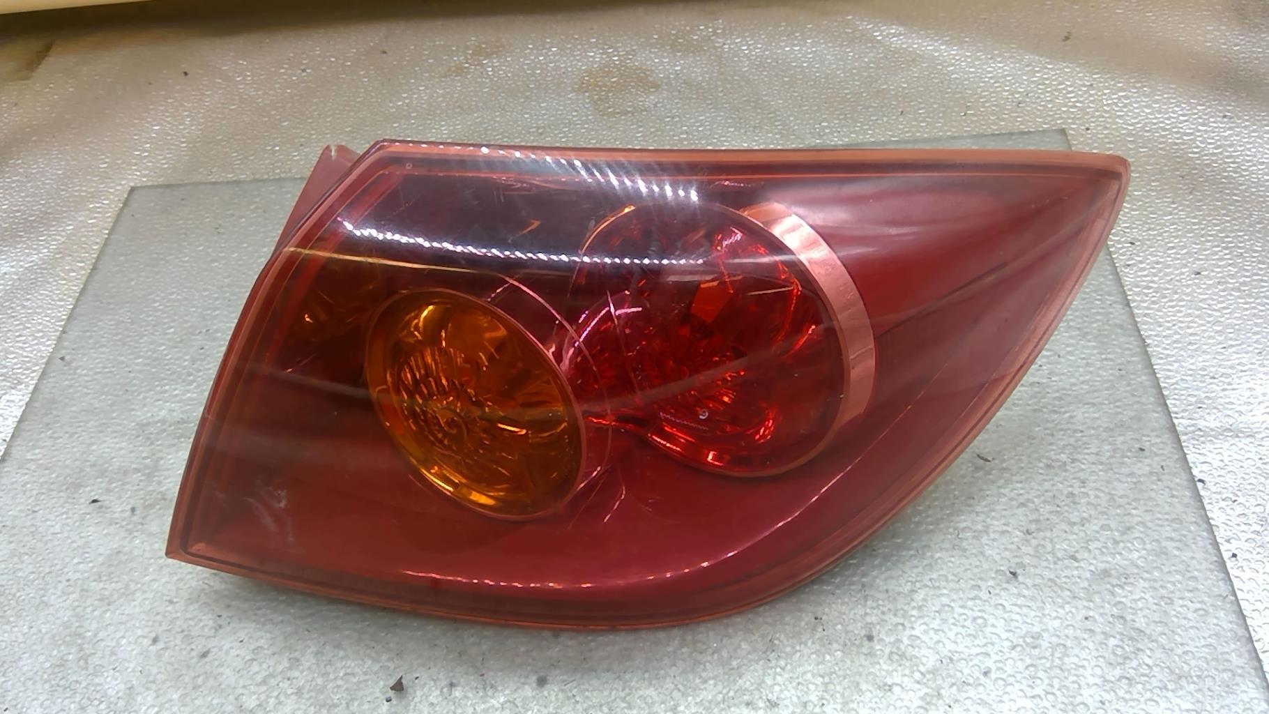 Fanale posteriore principale destro (luci) MAZDA 3 1 PHASE 1 Gasolina - 1
