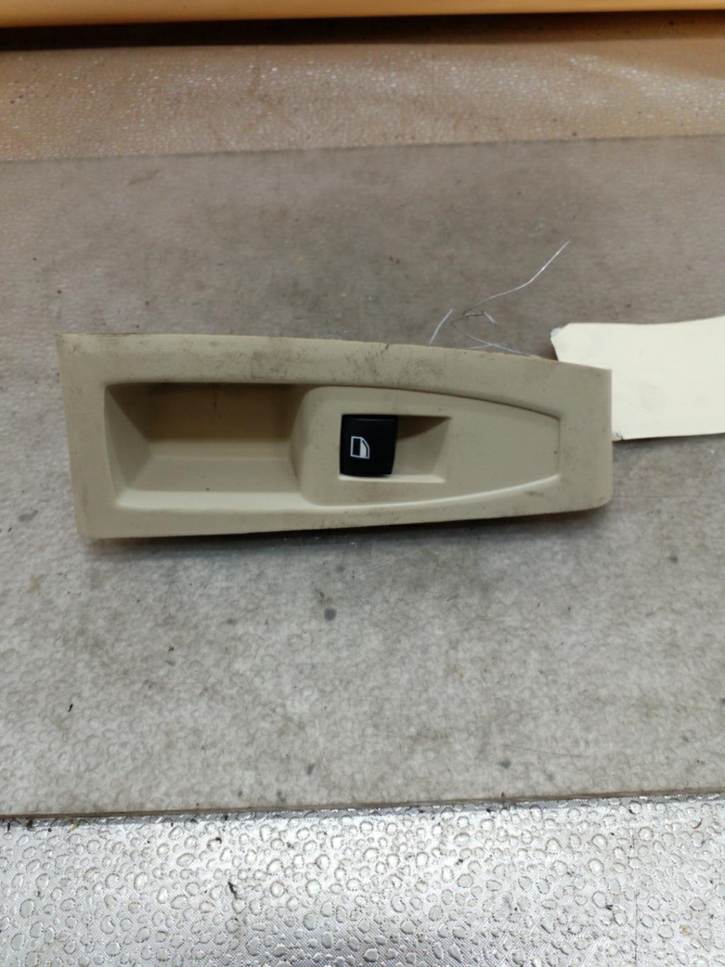 Interruttore lavacristalli anteriore destro BMW SERIE 2 F45 ACTIVE TOURER PHASE 1 Gasolina/Híbrido - 1