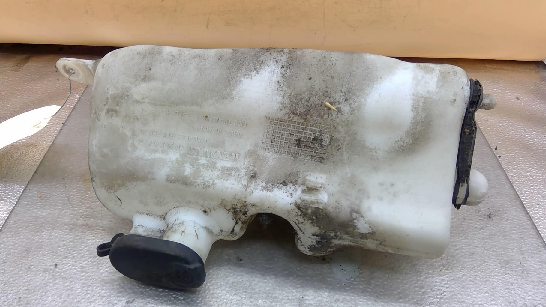 Vase de lave glace RENAULT CLIO 2 PHASE 1 Essence - 1