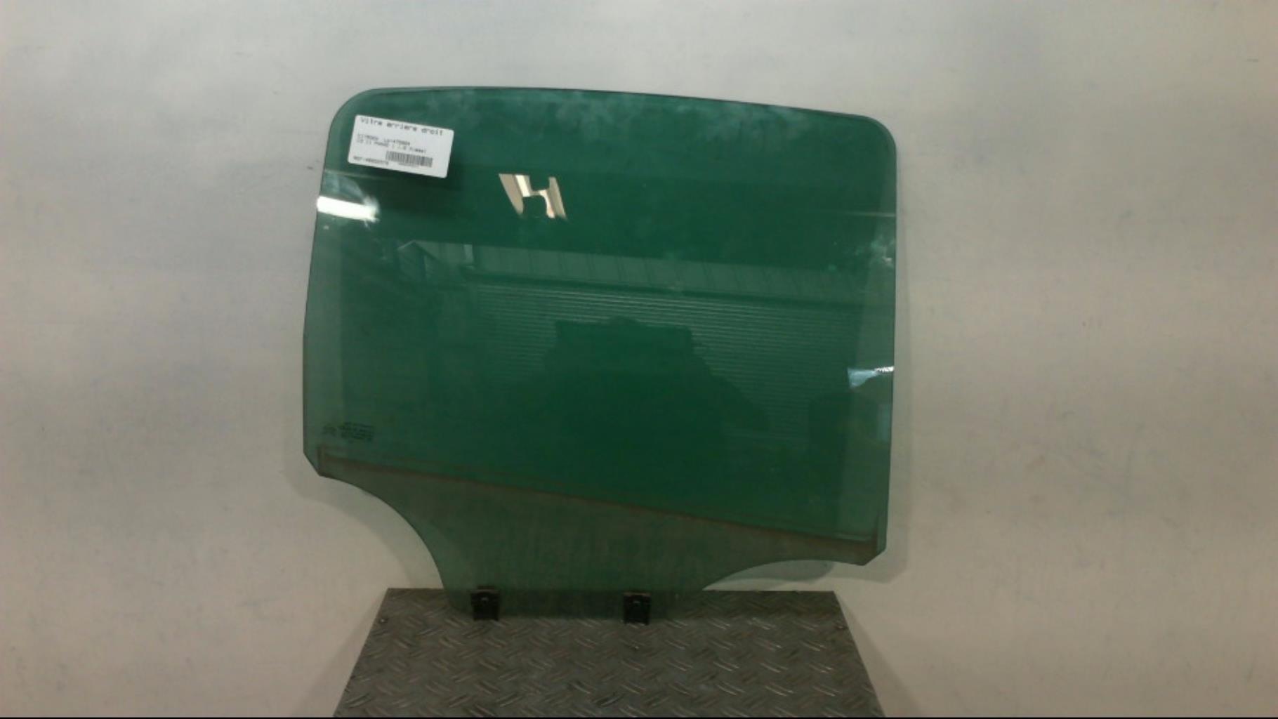 Vitre arriere droit CITROEN C3 2 PHASE 1 Diesel - 1