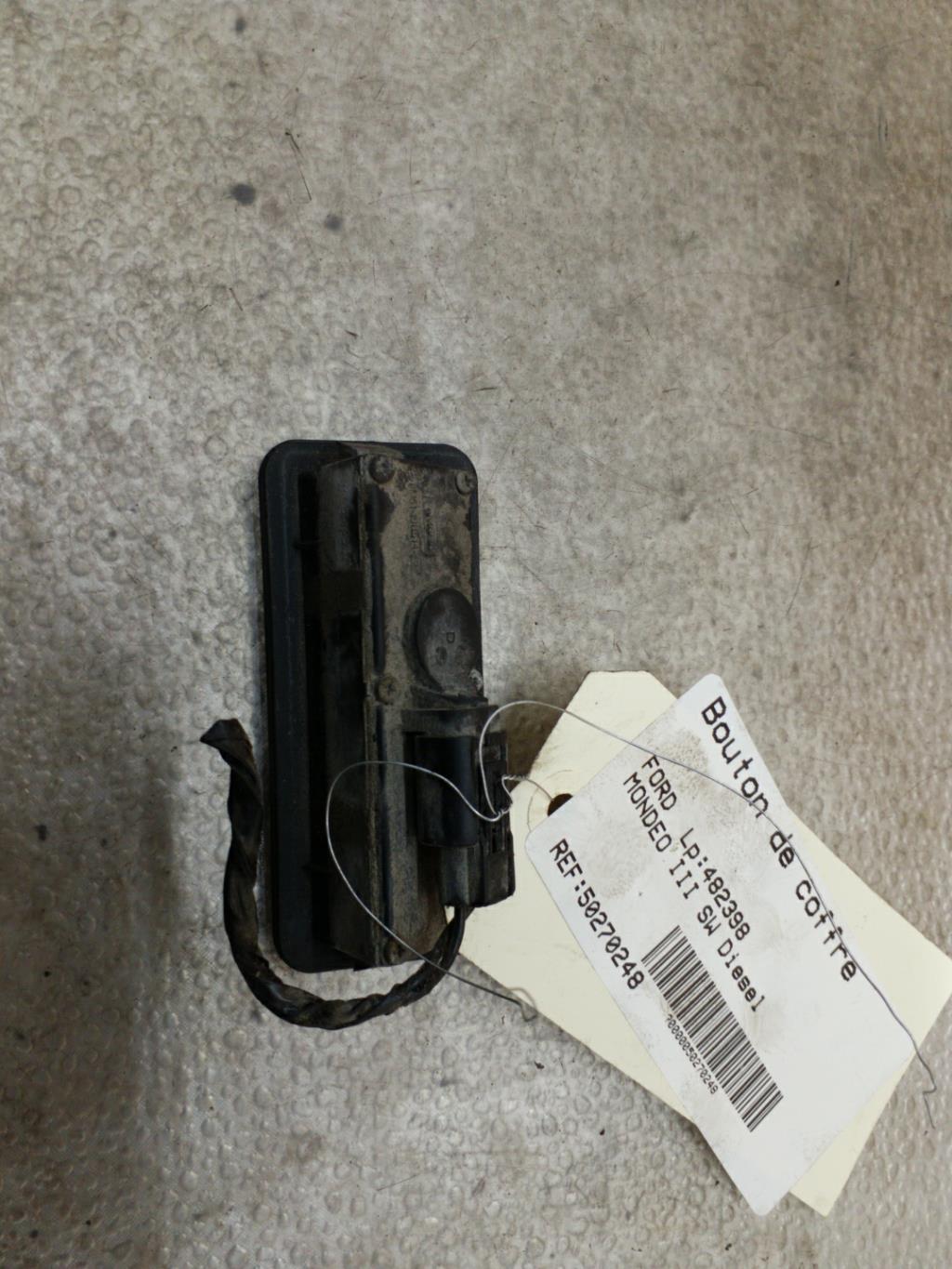 Bouton de coffre FORD MONDEO 3 PHASE 2 BREAK Diesel - 1