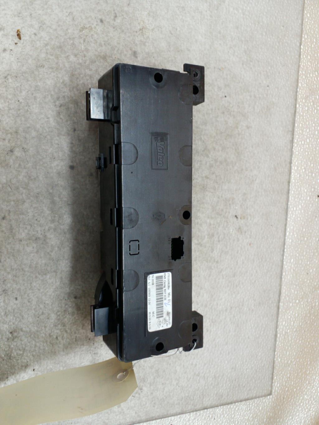 Commande chauffage RENAULT TWINGO 3 PHASE 1 Essence - 1