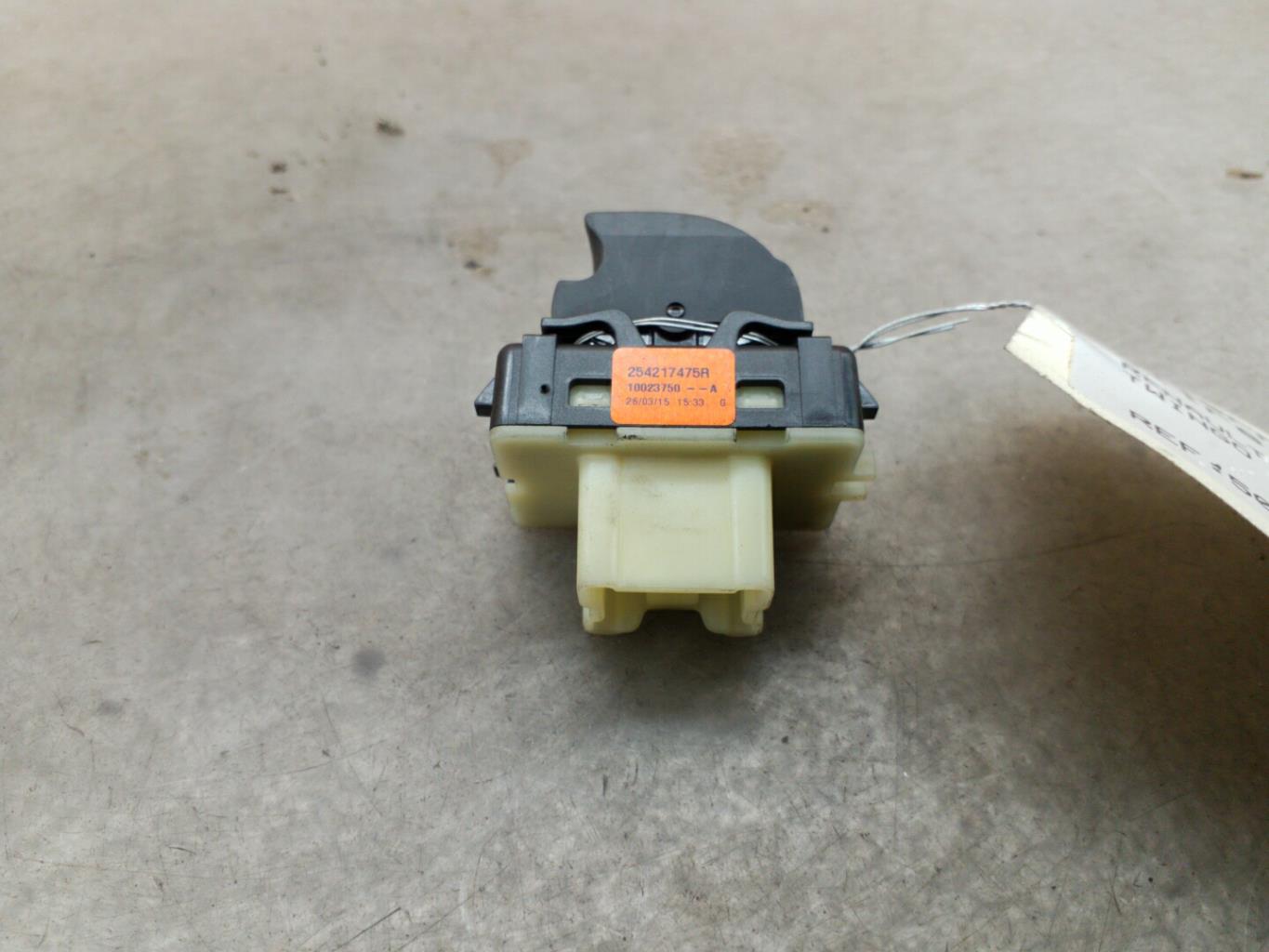 Interruttore lavacristalli anteriore destro RENAULT TWINGO 3 PHASE 1 Gasolina - 1