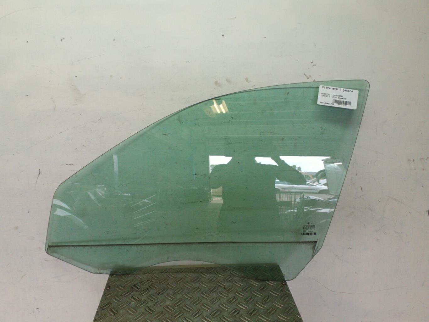 Vitre avant gauche MERCEDES CLASSE E 211 PHASE 1 Essence - 1
