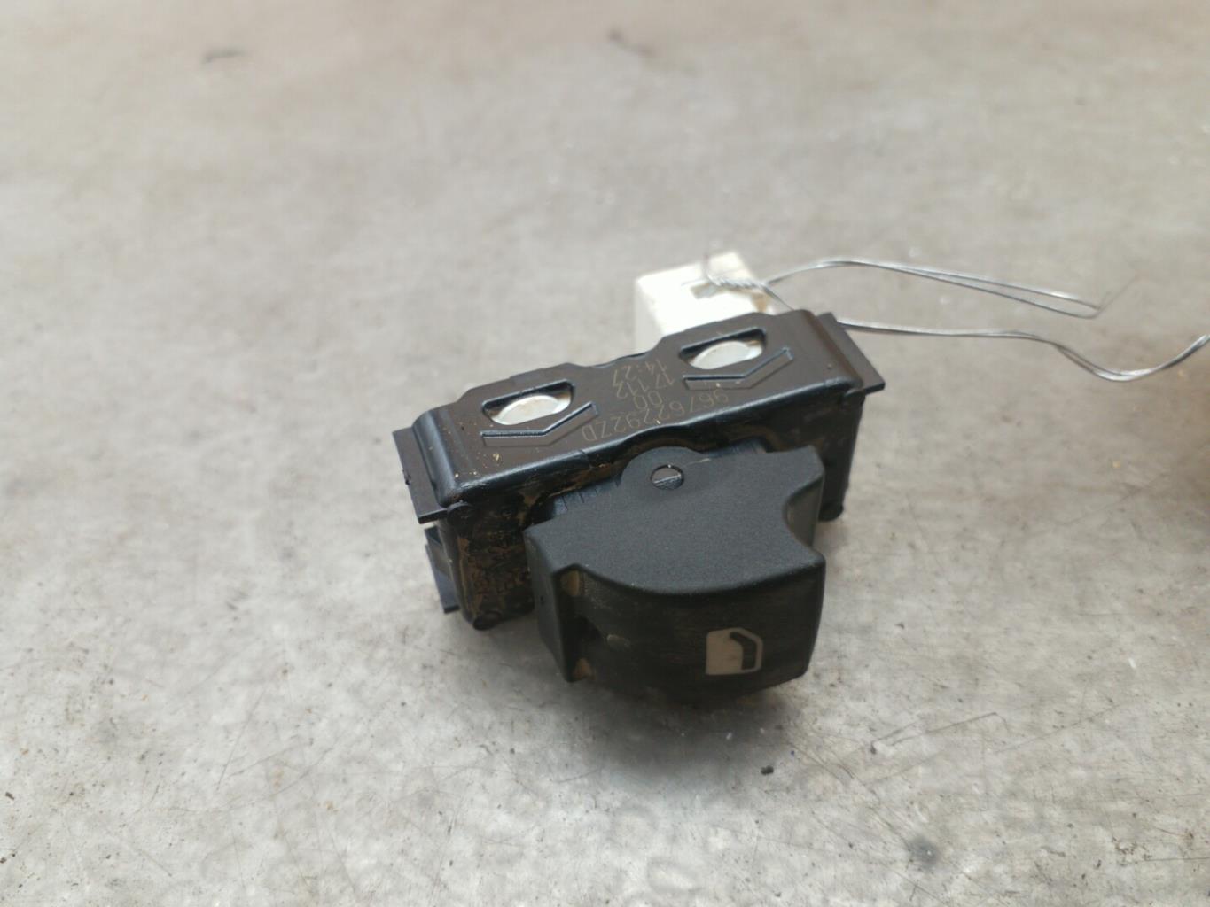 Interruttore lavacristalli posteriore destro PEUGEOT 308 2 PHASE 1 Gasolina - 1