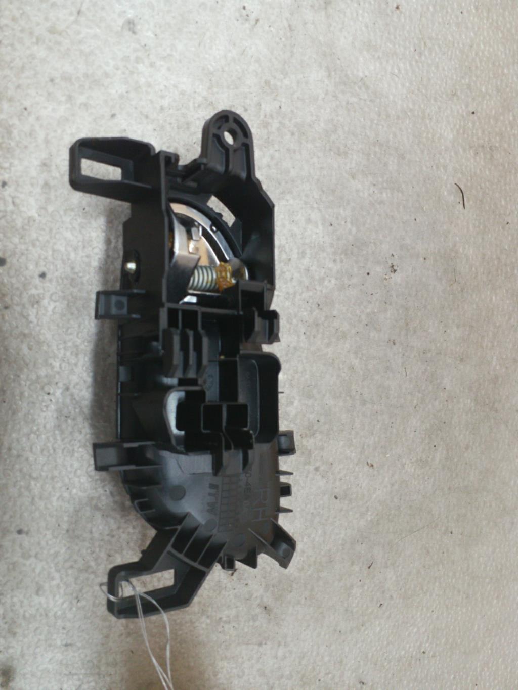 Maniglia interna posteriore destra NISSAN QASHQAI 2 PHASE 1 Diésel - 1