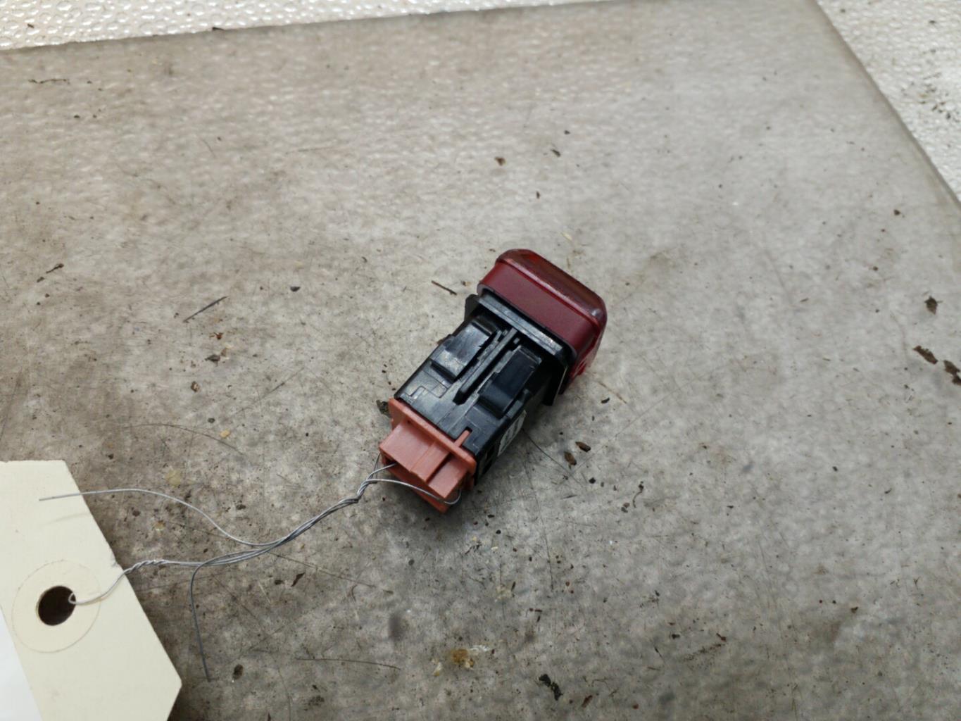 Bouton de warning CITROEN C3 PICASSO PHASE 1 Diesel - 1