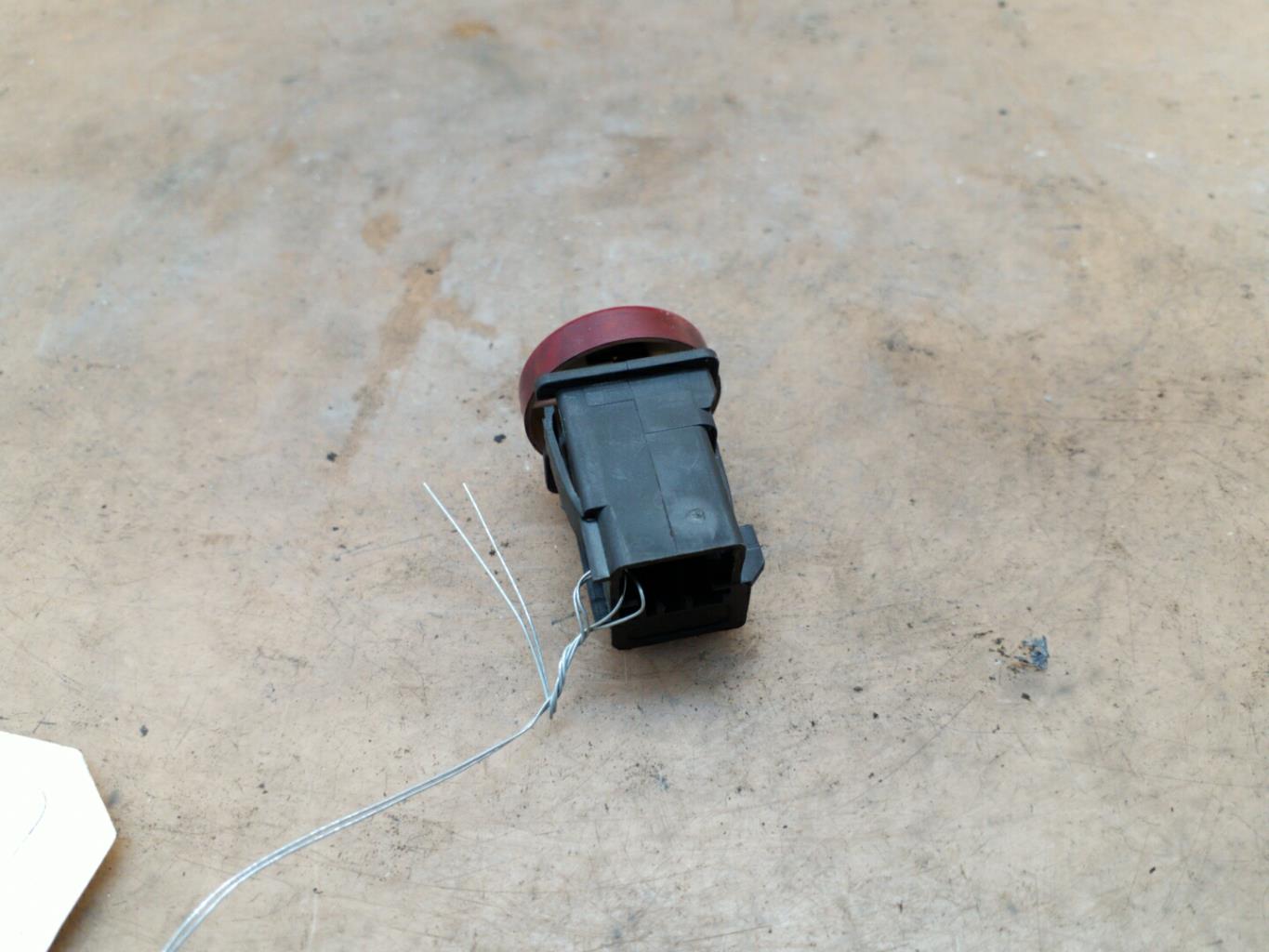 Bouton de warning CITROEN BERLINGO 1 PHASE 2 Diesel - 1