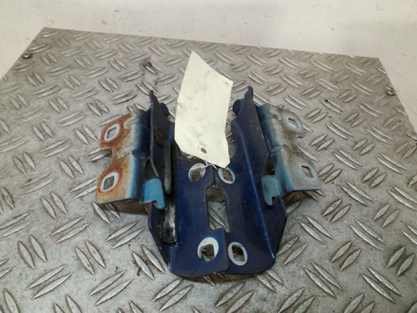 Charniere de capot RENAULT CLIO 2 PHASE 1 Essence - 1