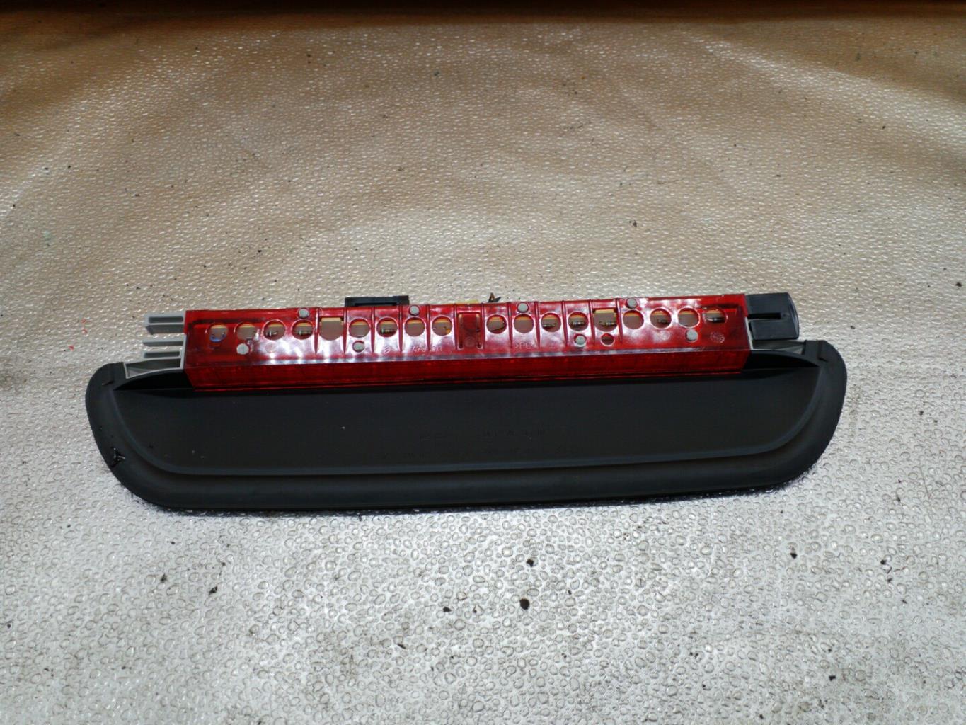 Feu arriere stop central BMW SERIE 3 E90 PHASE 1 Diesel - 1