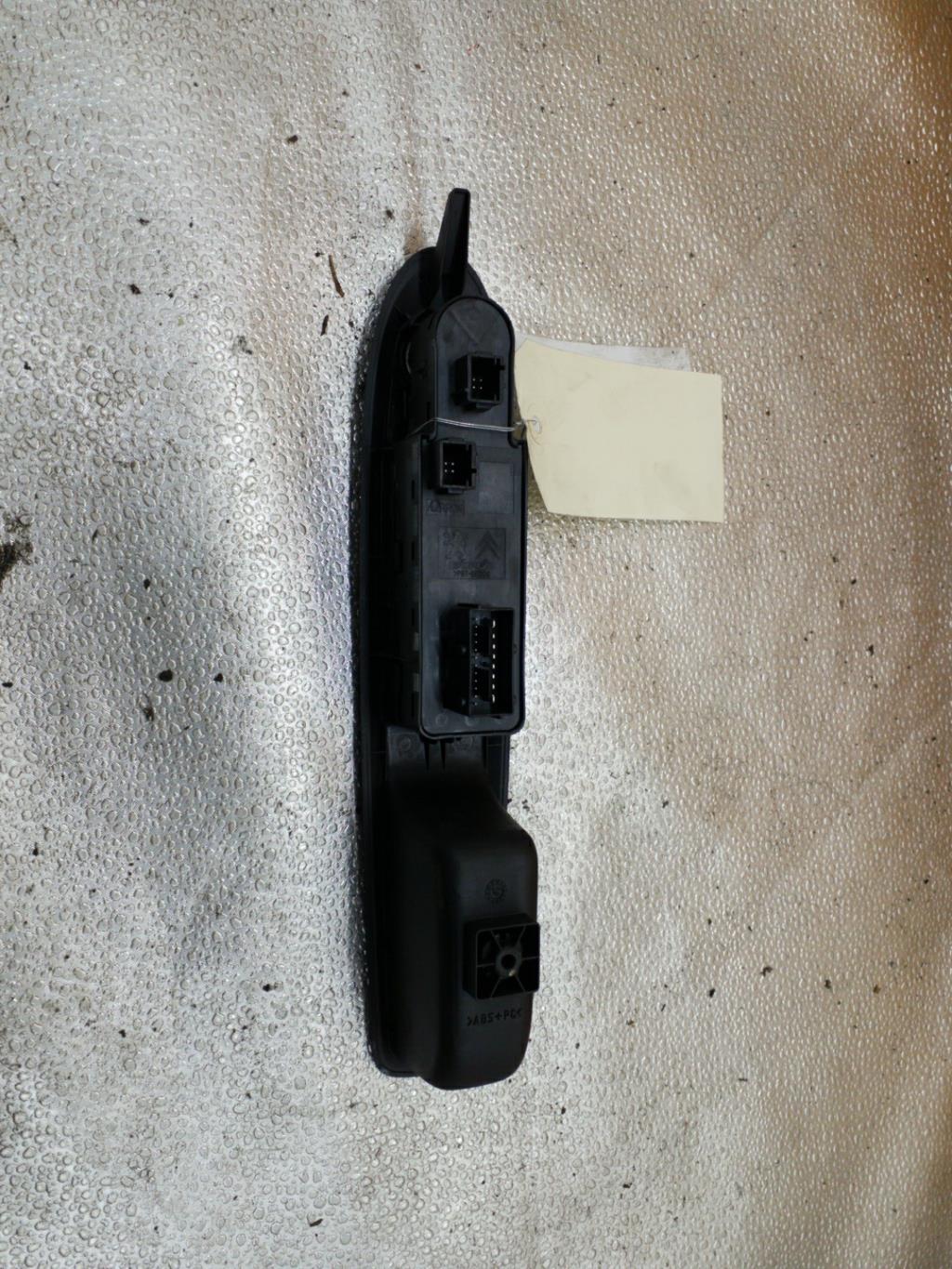 Interrupteur de leve vitre avant gauche CITROEN C4 2  - 1