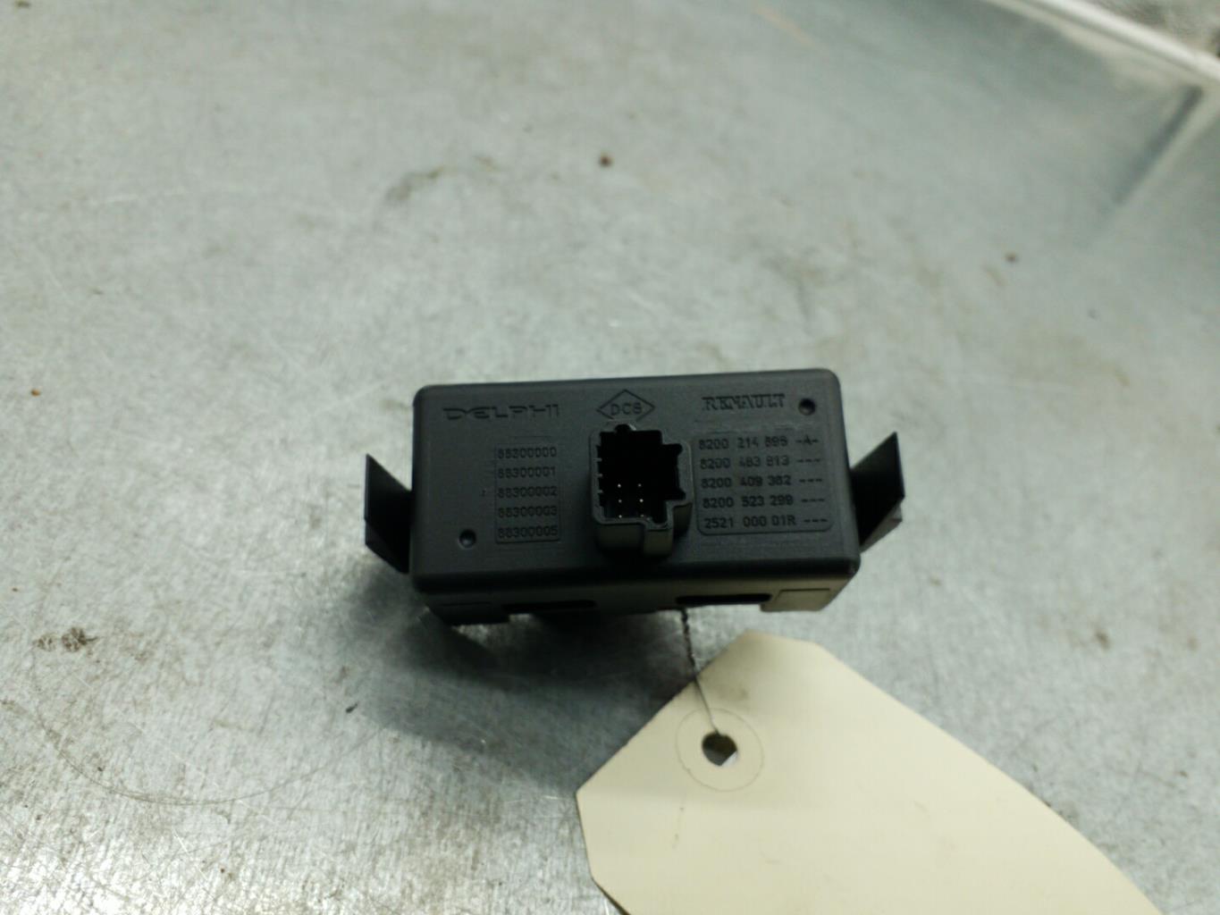 Bouton de warning RENAULT TWINGO 2 PHASE 1 Essence - 1