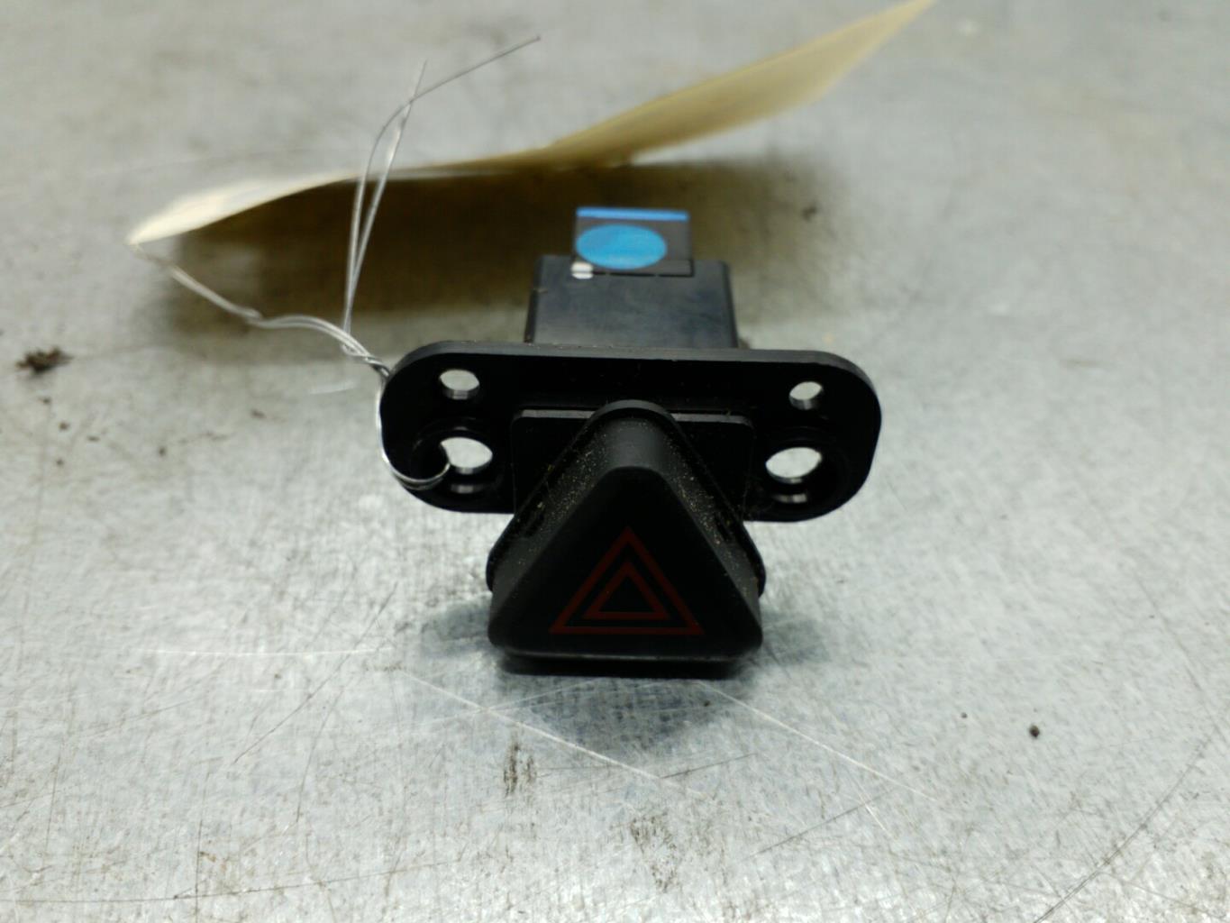 Bouton de warning CHEVROLET ORLANDO Diesel - 1