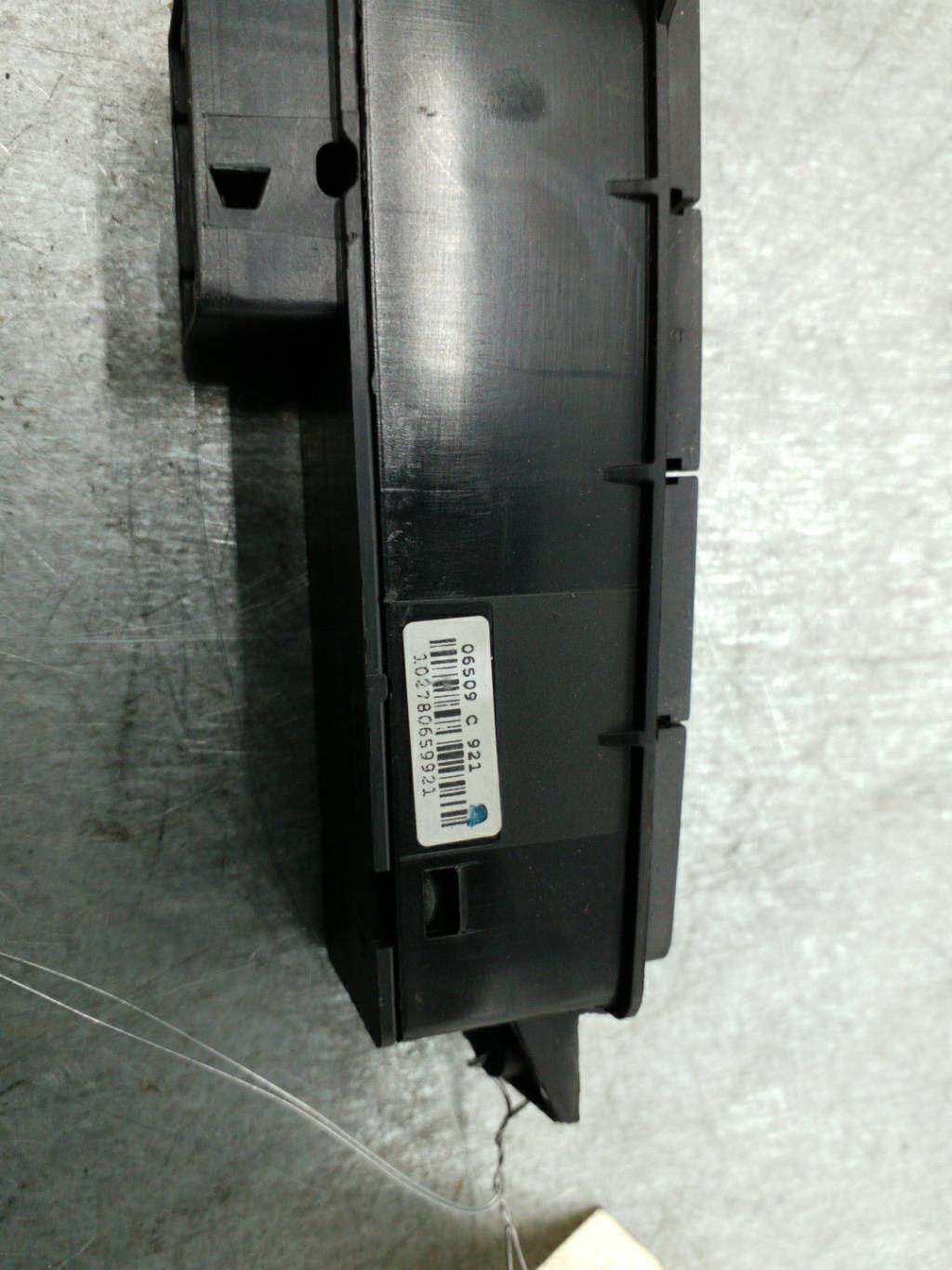 Interruttore luci emergenza FIAT GRANDE PUNTO Gasolina - 1