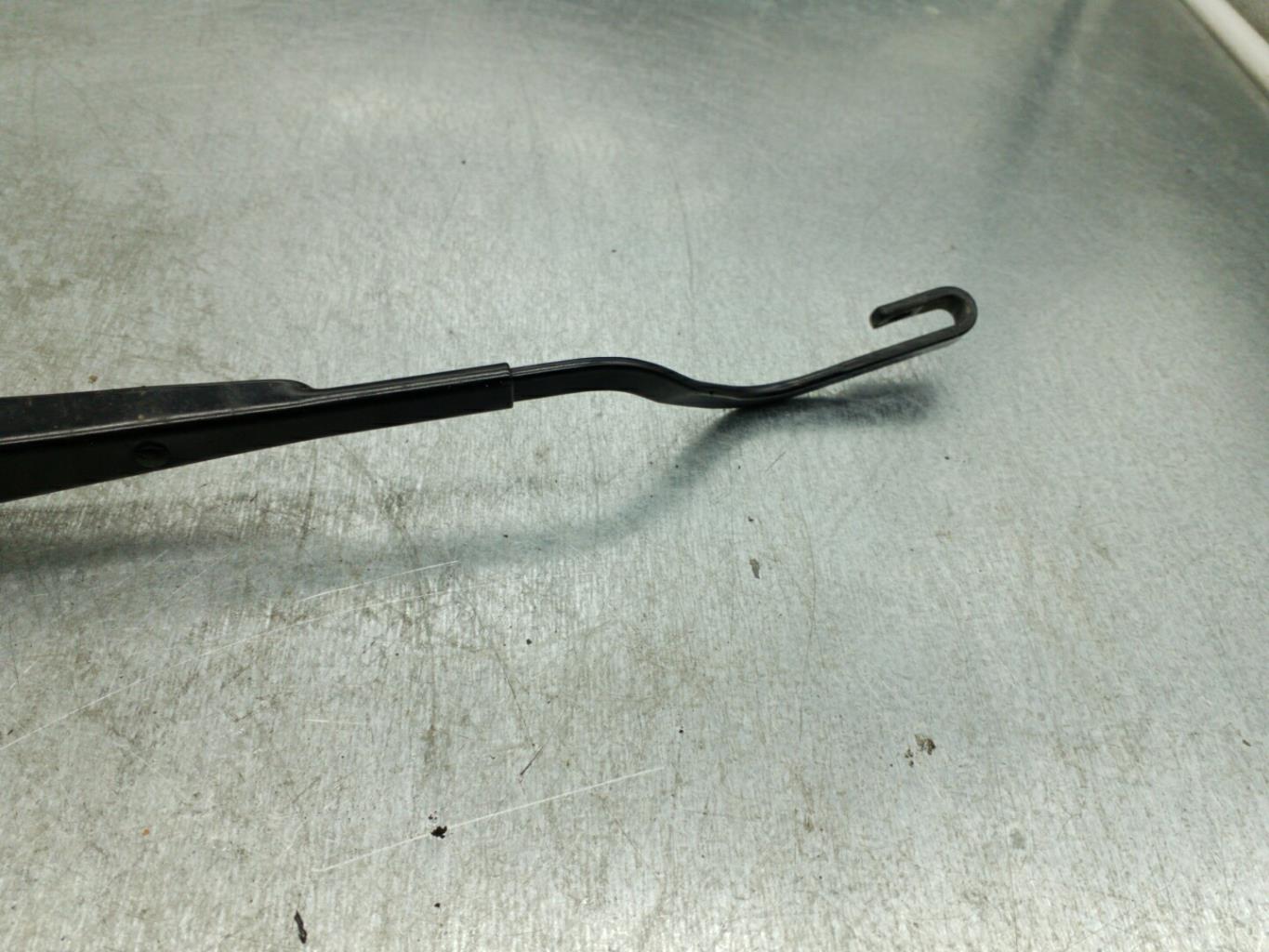 Braccio tergicristallo anteriore sinistro SUZUKI SWIFT 4  - 1