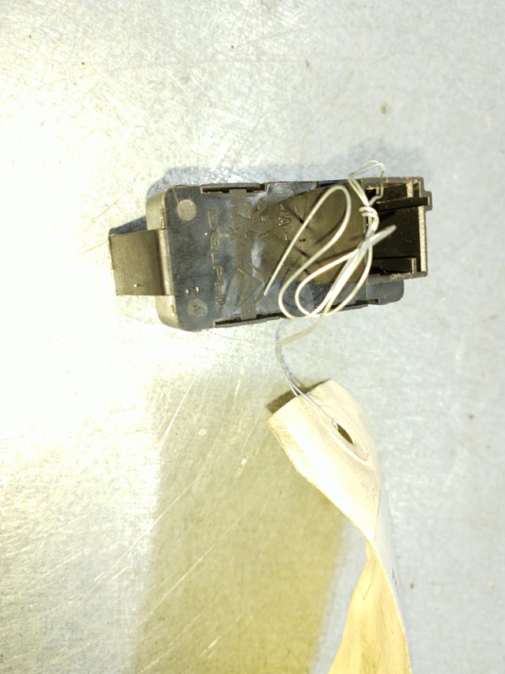 Interruttore lavacristalli posteriore destro CITROEN C5 2 BREAK Diésel - 1