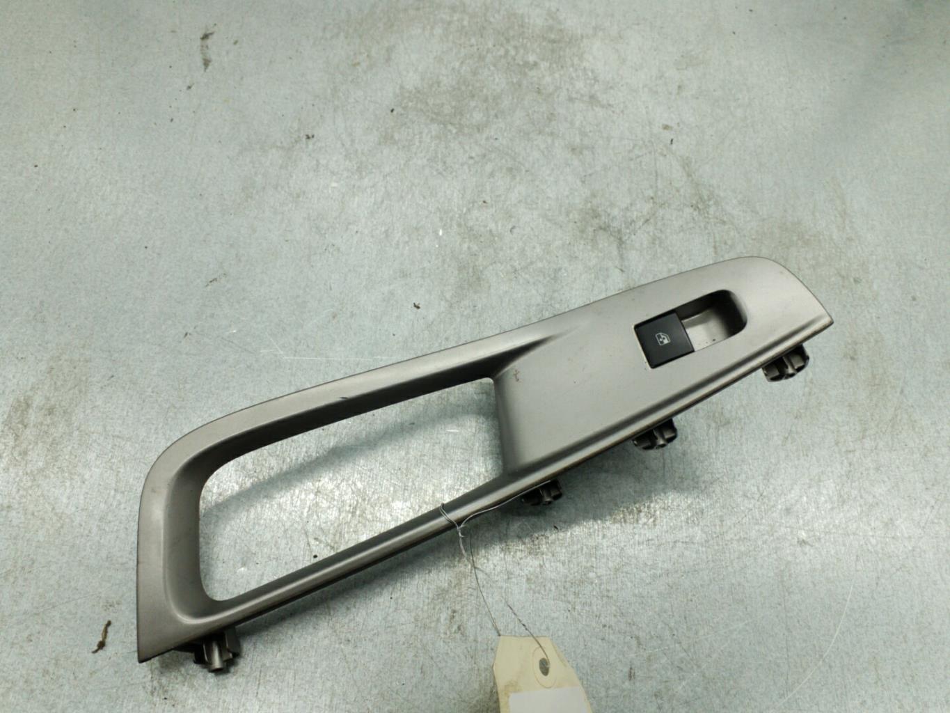 Interruttore lavacristalli posteriore destro CHEVROLET ORLANDO Diésel - 1