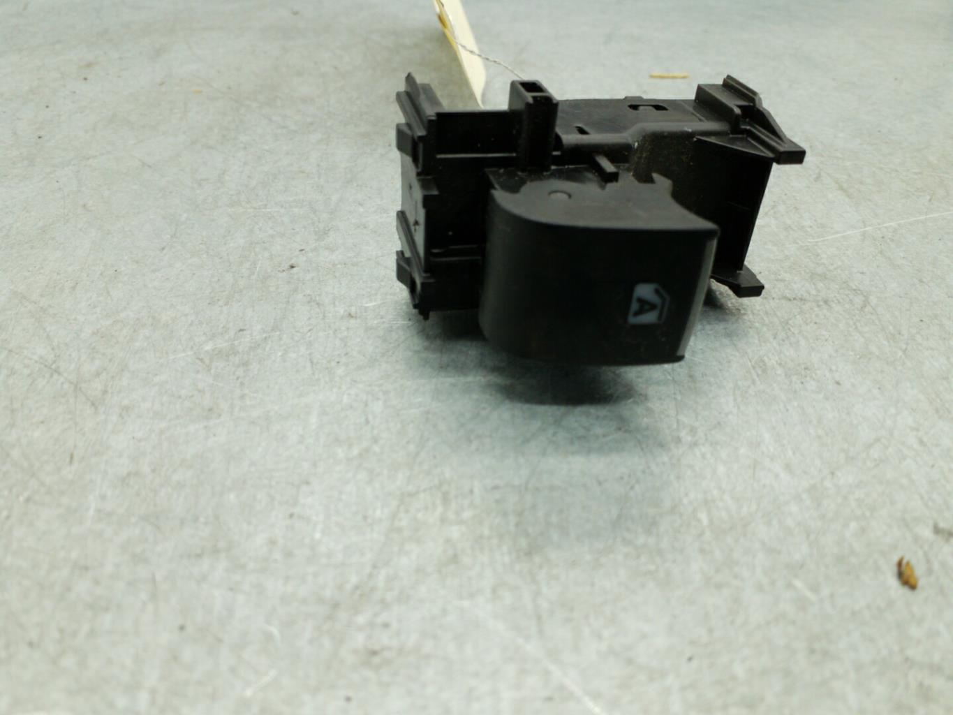 Interruttore lavacristalli anteriore destro TOYOTA C-HR 1 PHASE 1 Gasolina/Híbrido - 1