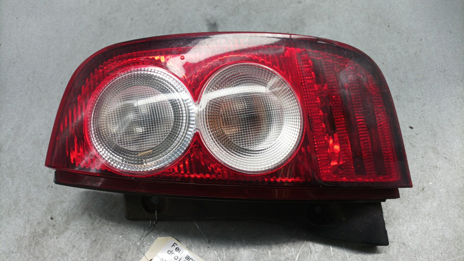 Fanale posteriore principale destro (luci) NISSAN MICRA 3 PHASE 2 Diésel - 1