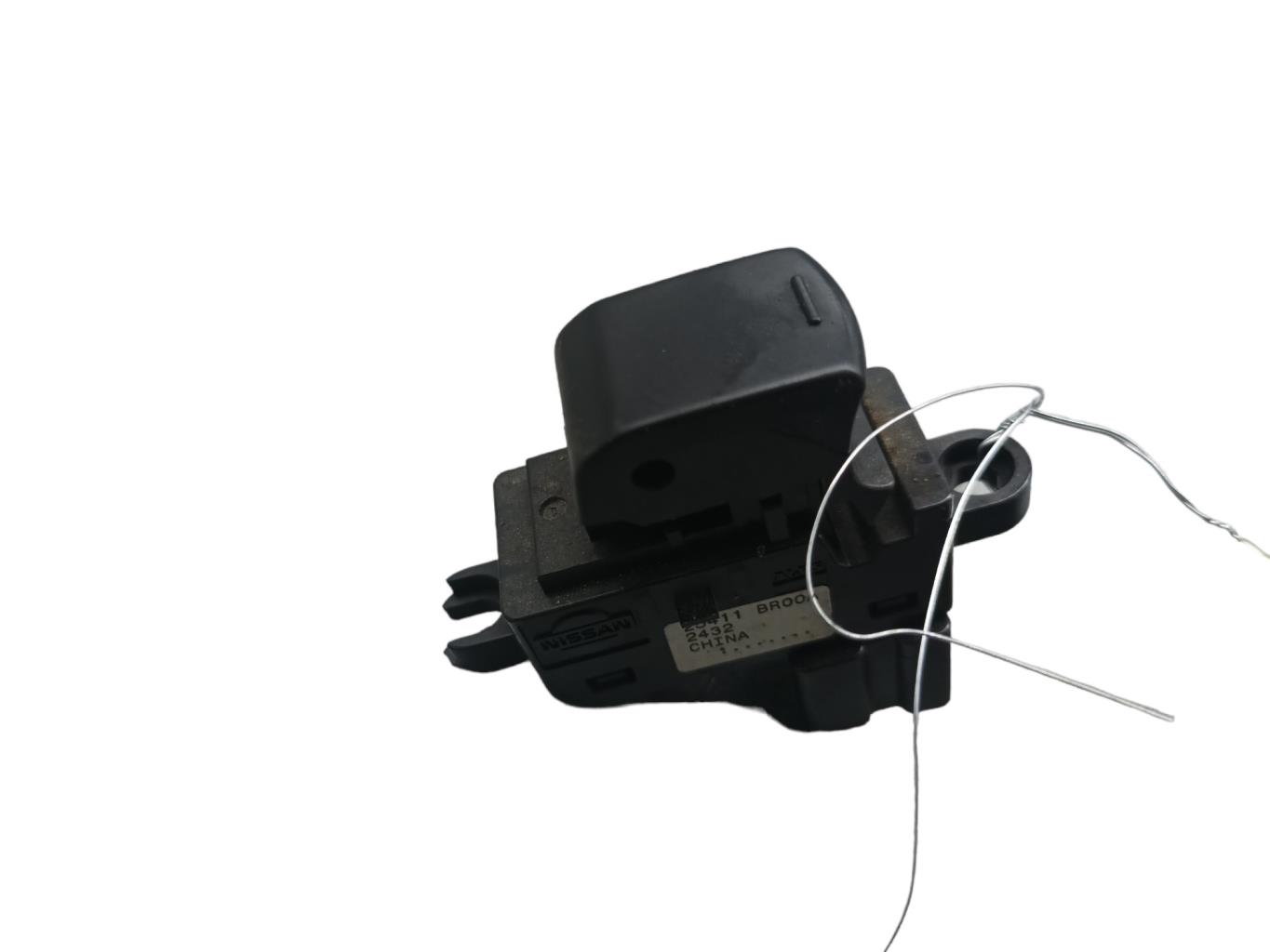 Interruttore lavacristalli posteriore sinistro NISSAN QASHQAI 1 PHASE 2 Diésel - 1