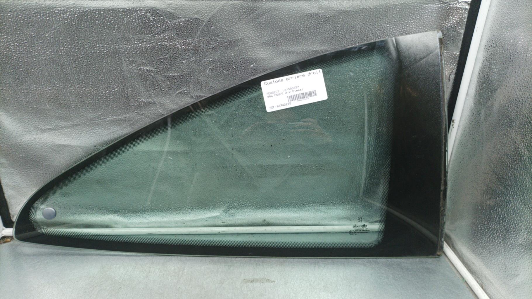 Custode arriere droit PEUGEOT 406 COUPE Diesel - 1