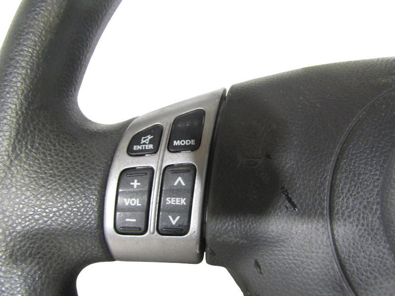 Volant SUZUKI SWIFT 3 Essence - 1