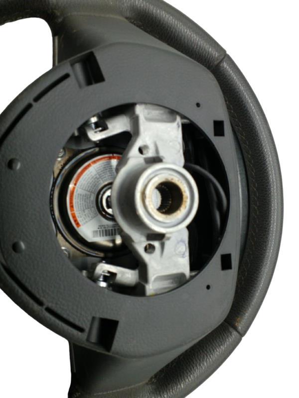 Volant SUZUKI SWIFT 3 Essence - 1