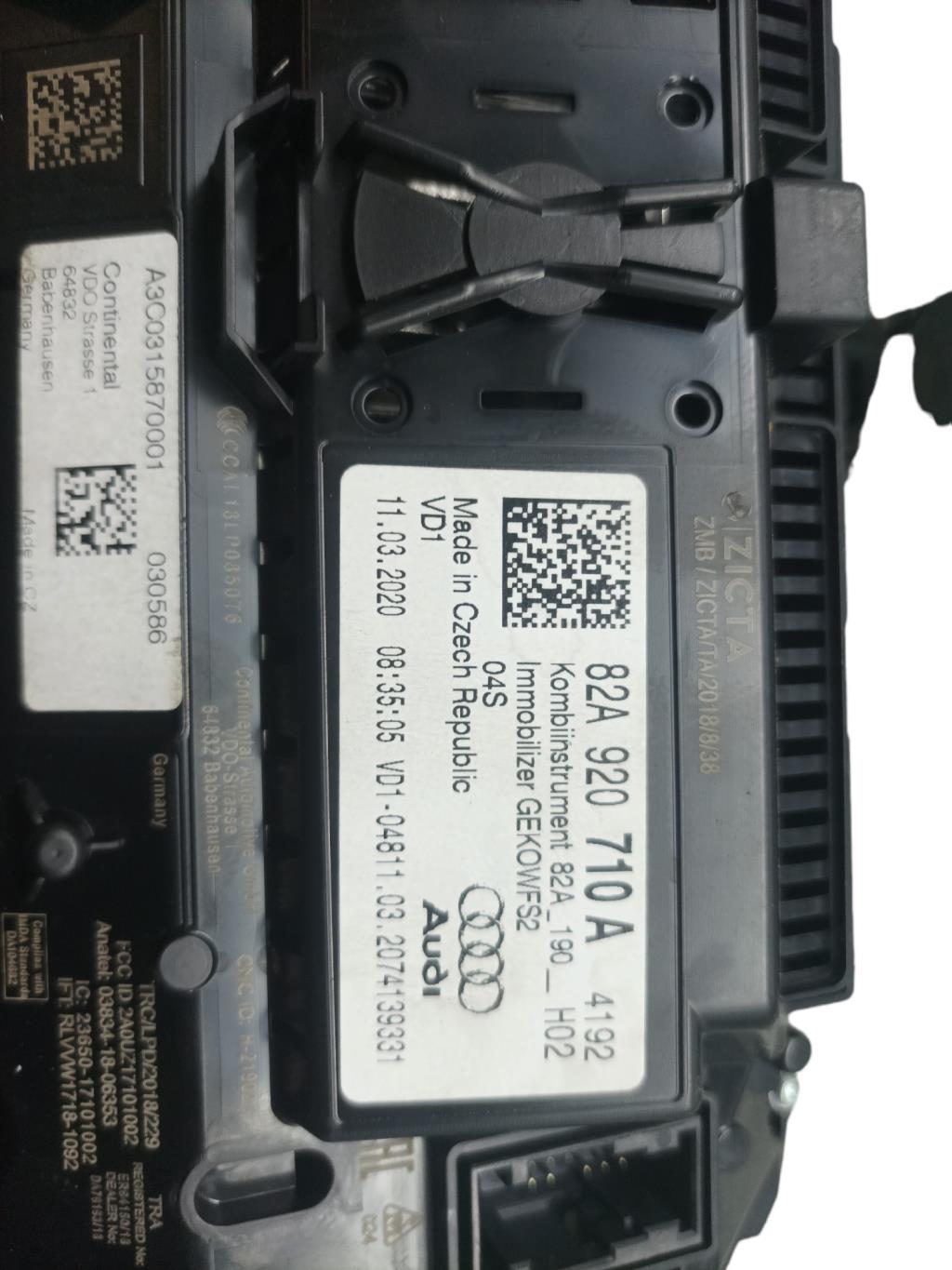 Compteur AUDI A1 2 SPORTBACK Essence - 1