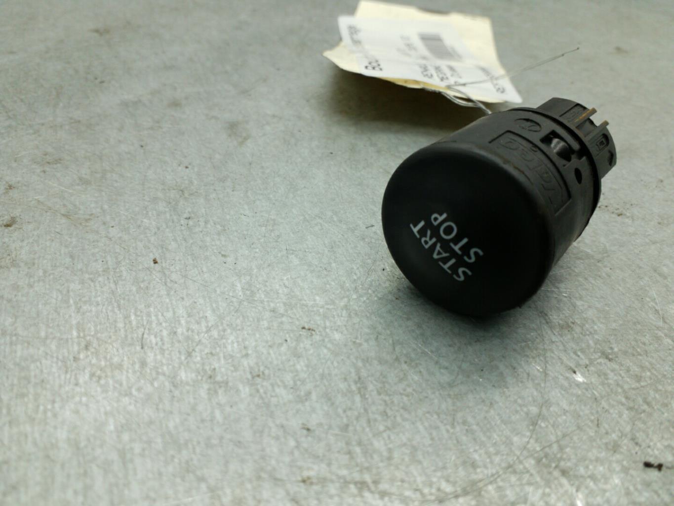 Bouton de demarrage RENAULT MEGANE 3 PHASE 1 COUPE Diesel - 1