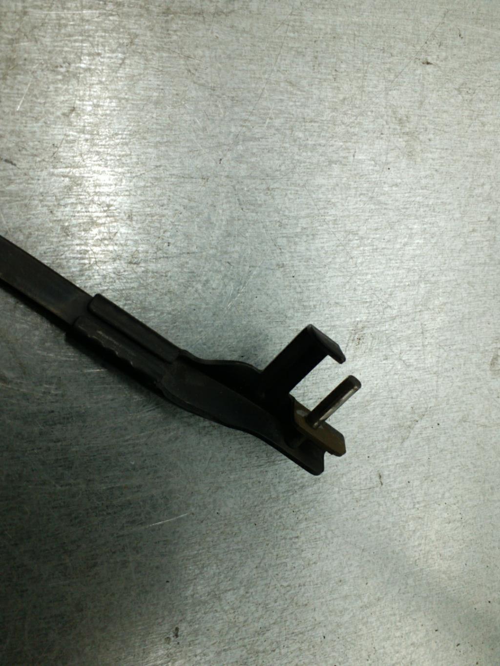 Braccio tergicristallo anteriore destro SKODA SUPERB 1 Diésel - 1