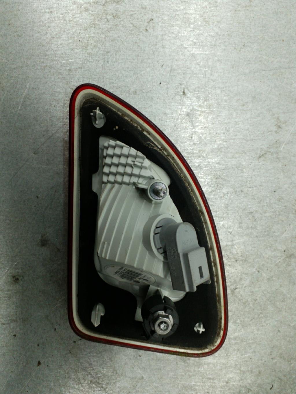 Feu arriere secondaire droit (feux) RENAULT TWINGO 2 PHASE 2 Essence - 1