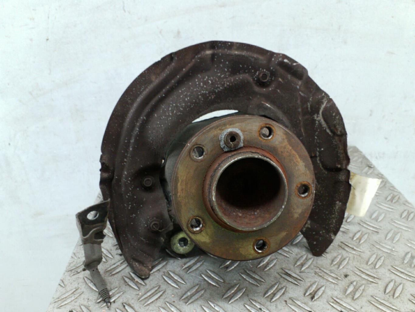 Fuso a snodo anteriore destro BMW SERIE 1 E81 Diésel - 1
