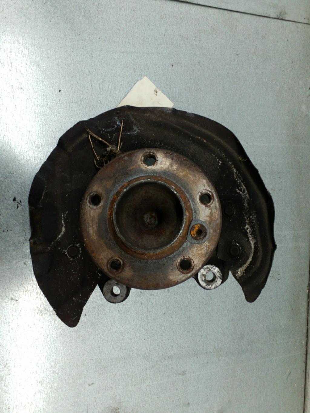 Fuso a snodo anteriore sinistro BMW SERIE 1 E81 Diésel - 1