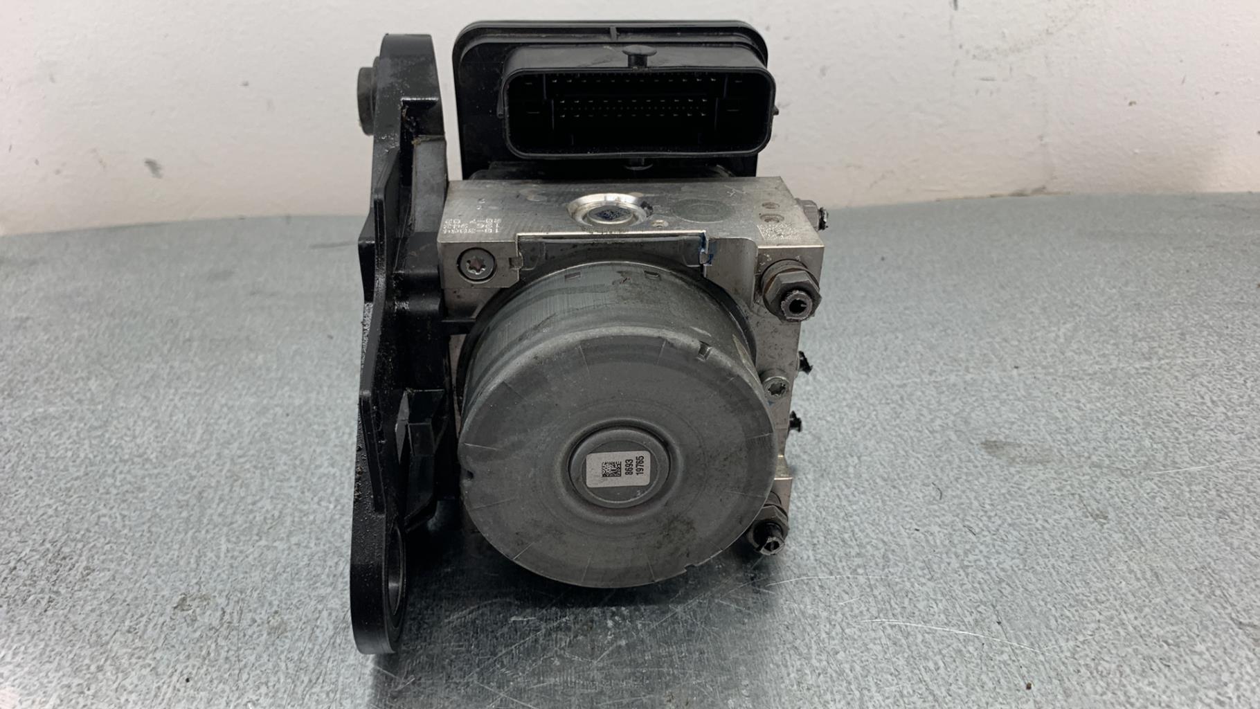 Blocco ABS (antibloccaggio freni) SKODA OCTAVIA 3 PHASE 1 BREAK Gasolina - 1