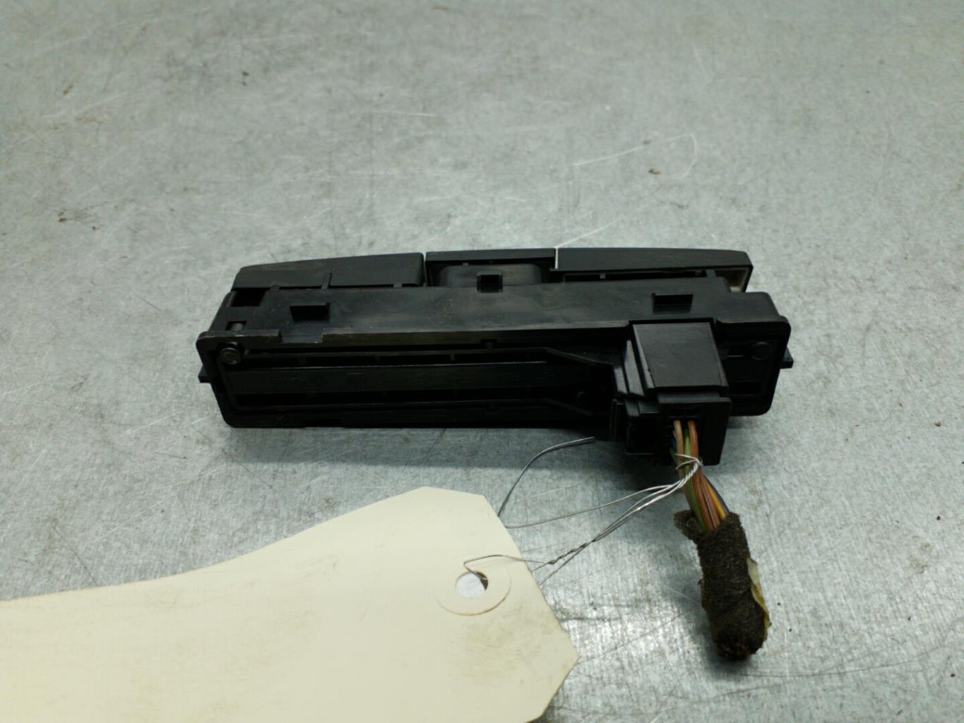Bouton de warning OPEL ASTRA J PHASE 1 Diesel - 1