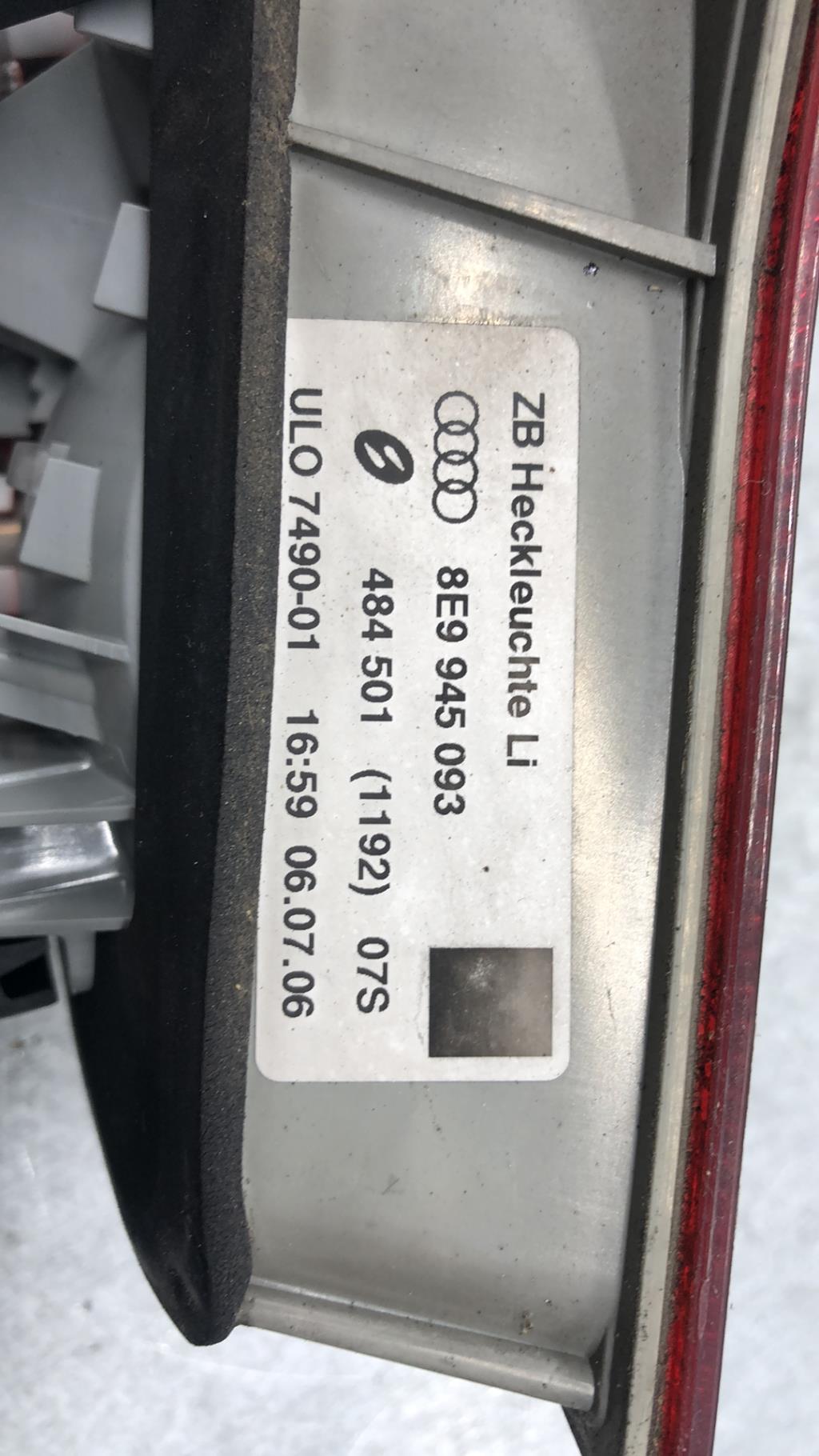 Feu arriere secondaire gauche (feux) AUDI A4 2 AVANT PHASE 2 BREAK Diesel - 1